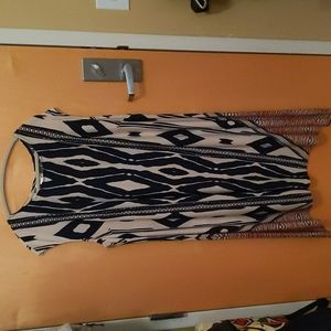 Sleeveless Ikat Print Shift Dress in Cream and Black